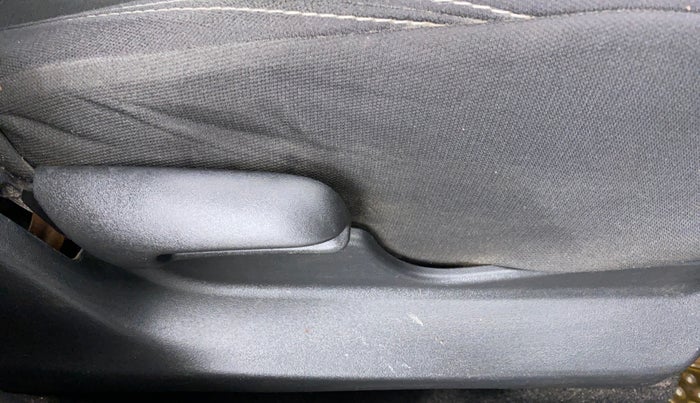 2015 Maruti S Cross SIGMA 1.3, Diesel, Manual, 70,504 km, Driver Side Adjustment Panel