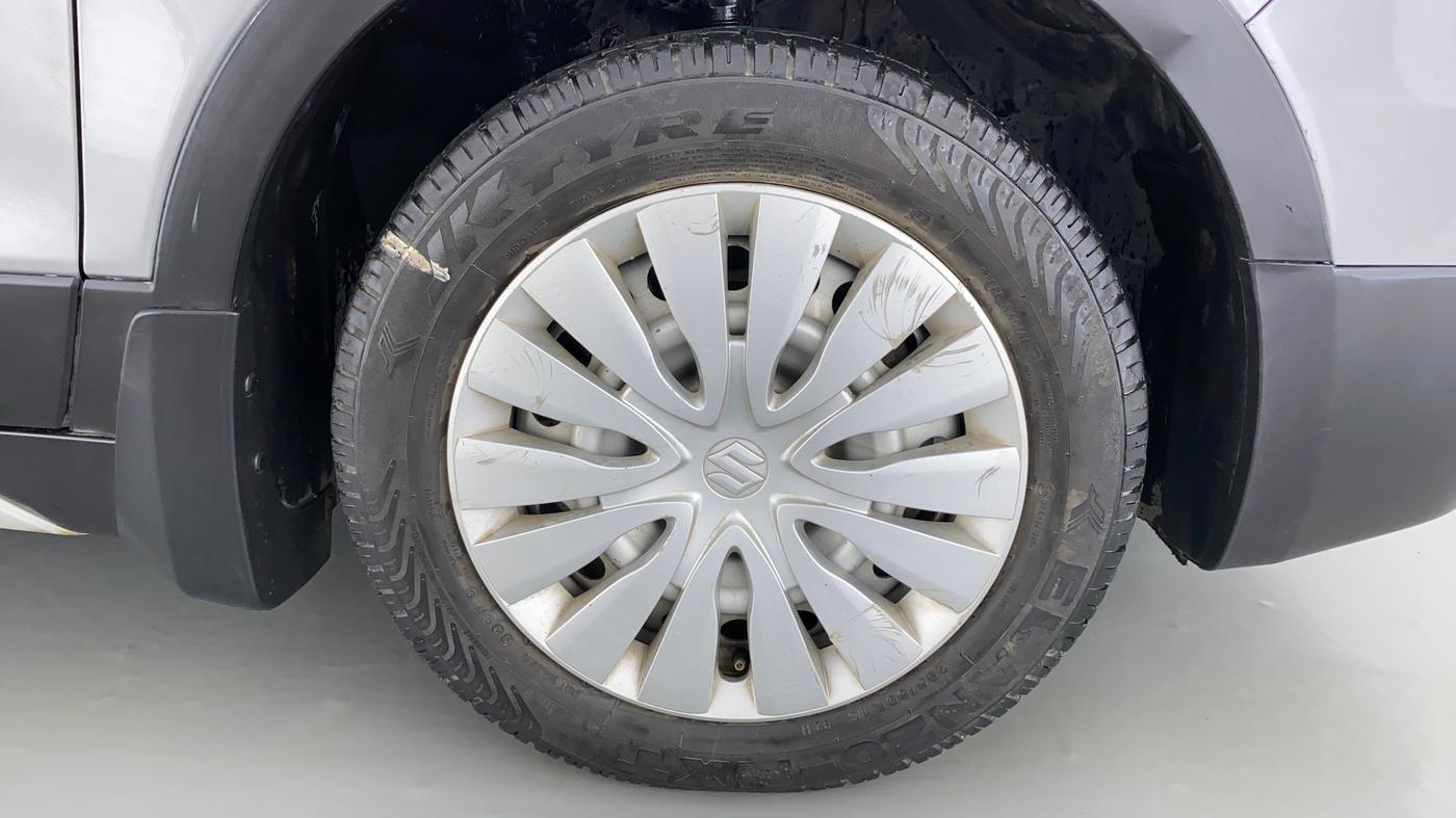 2015 Maruti S Cross SIGMA 1.3, Diesel, Manual, 70,504 km, Right Front Wheel