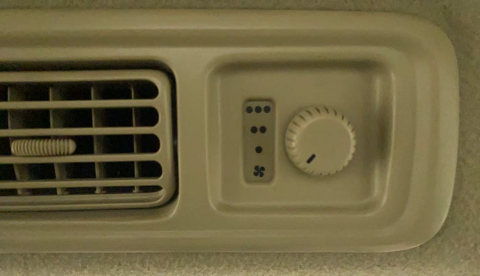 2017 Maruti Ertiga VXI CNG, CNG, Manual, 72,571 km, Rear AC Temperature Control