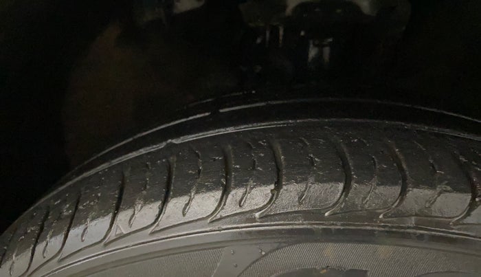 2020 KIA SELTOS HTK 1.5 PETROL, Petrol, Manual, 60,533 km, Right Front Tyre Tread