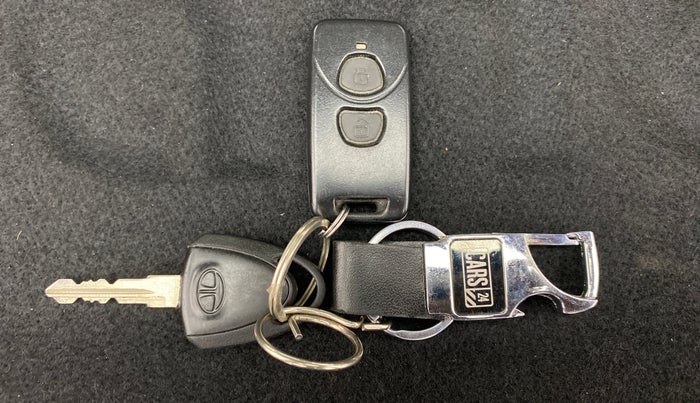 2016 Tata Nano XT TWIST, Petrol, Manual, 5,502 km, Key Close Up