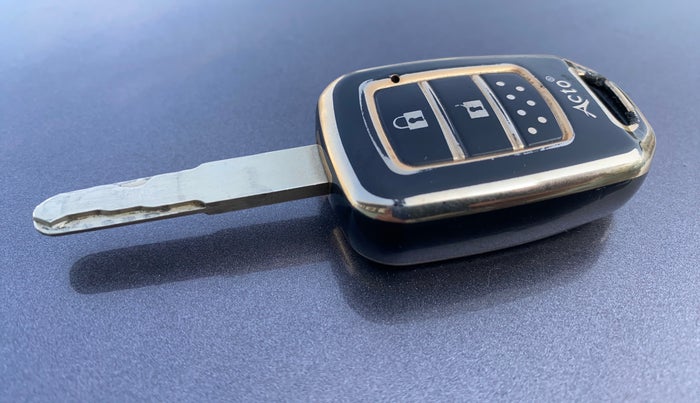 2021 Honda Amaze 1.2L I-VTEC S, Petrol, Manual, 79,792 km, Key Close Up