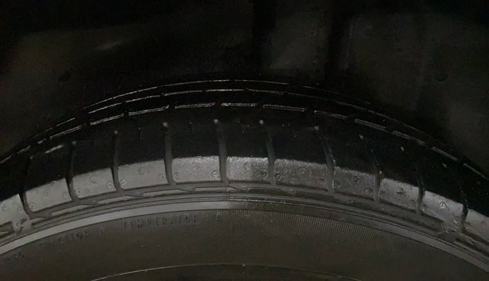 2020 MG HECTOR SHARP 1.5 DCT PETROL, Petrol, Automatic, 58,733 km, Left Rear Tyre Tread
