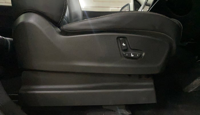 2020 MG HECTOR SHARP 1.5 DCT PETROL, Petrol, Automatic, 58,733 km, Driver Side Adjustment Panel