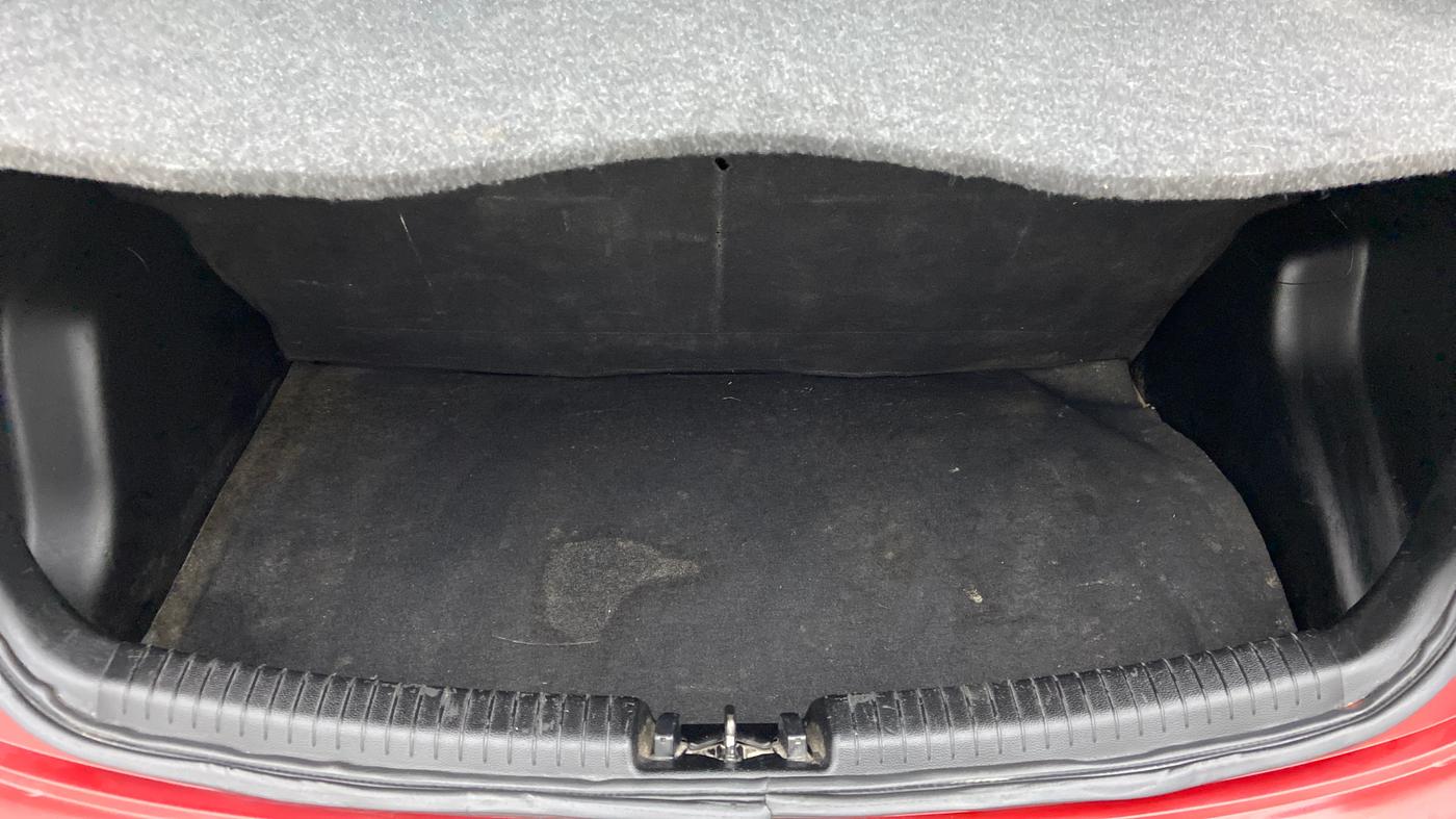 2018 Hyundai Grand i10 magna 1.2 crdi, Diesel, Manual, 65,324 km, Boot Inside