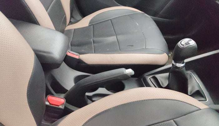 2014 Hyundai Elite i20 ASTA 1.2, Petrol, Manual, 65,004 km, Gear Lever