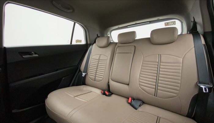 2016 Hyundai Creta SX PLUS AT 1.6 PETROL, Petrol, Automatic, 86,625 km, Right Side Rear Door Cabin