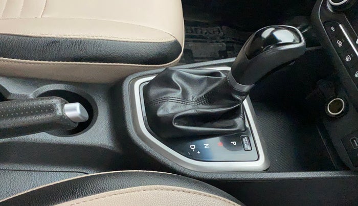 2016 Hyundai Creta SX PLUS AT 1.6 PETROL, Petrol, Automatic, 86,625 km, Gear Lever