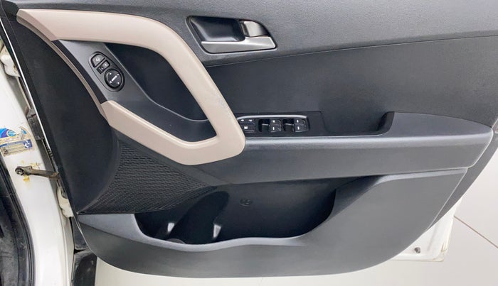 2016 Hyundai Creta SX PLUS AT 1.6 PETROL, Petrol, Automatic, 86,625 km, Driver Side Door Panels Control