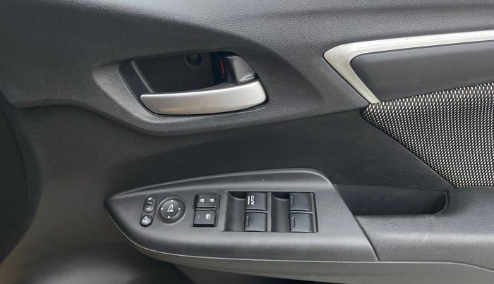 2017 Honda WR-V 1.2L I-VTEC VX MT, Petrol, Manual, 28,874 km, Driver Side Door Panels Control