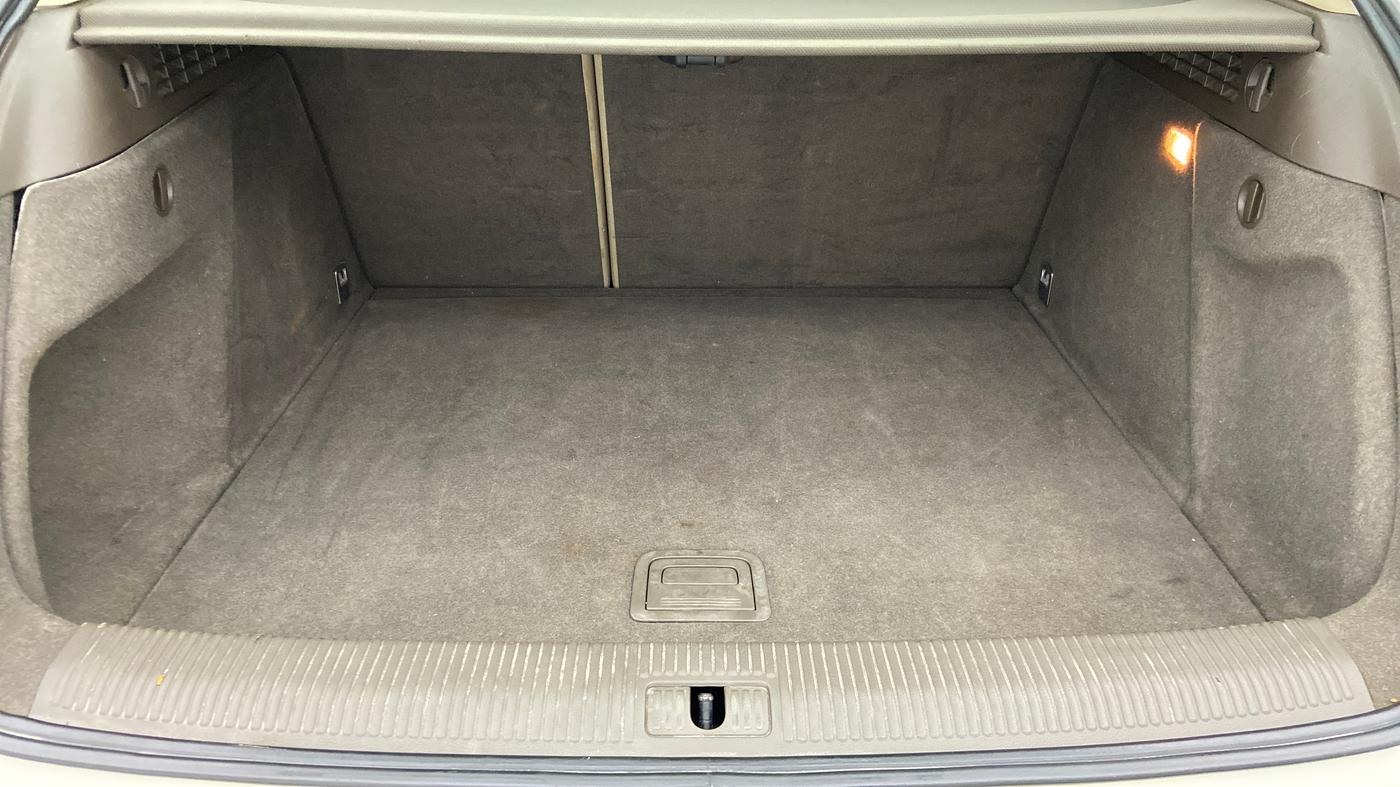 2013 Audi Q3 2.0 TDI QUATTRO, Diesel, Automatic, 90,296 km, Boot Inside