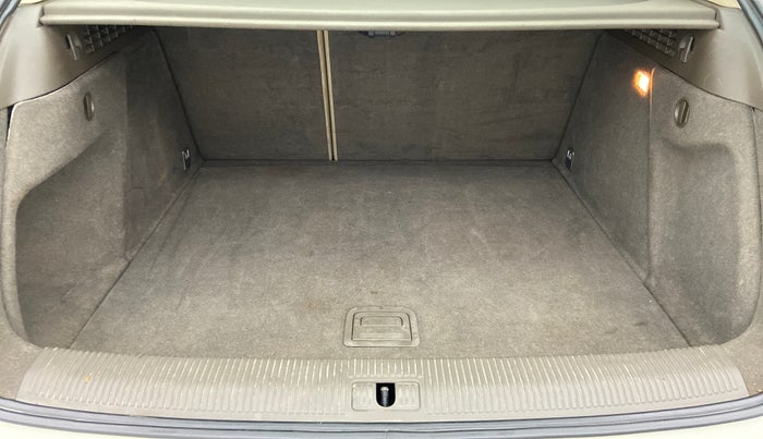 2013 Audi Q3 2.0 TDI QUATTRO, Diesel, Automatic, 90,296 km, Boot Inside