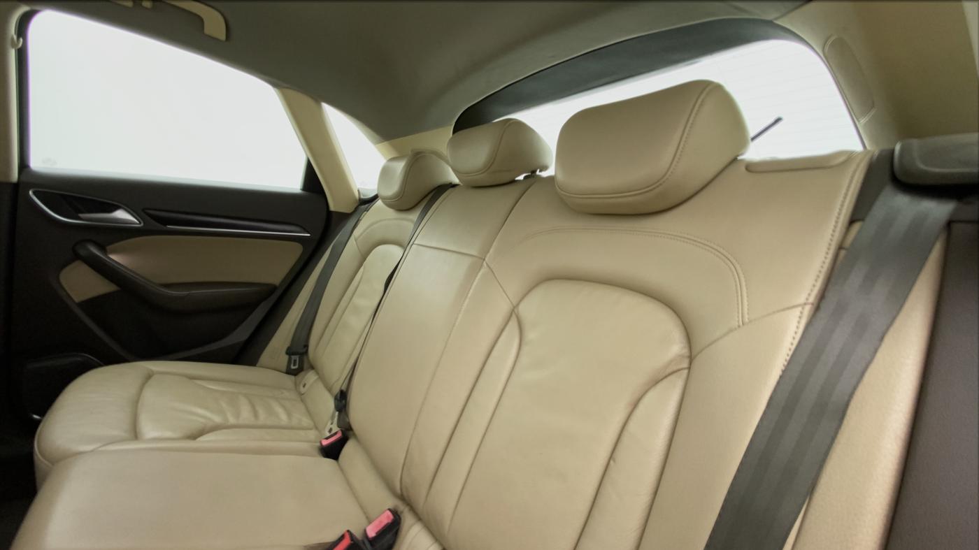 2013 Audi Q3 2.0 TDI QUATTRO, Diesel, Automatic, 90,296 km, Right Side Rear Door Cabin
