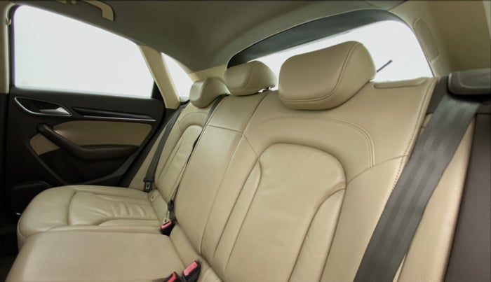 2013 Audi Q3 2.0 TDI QUATTRO, Diesel, Automatic, 90,296 km, Right Side Rear Door Cabin