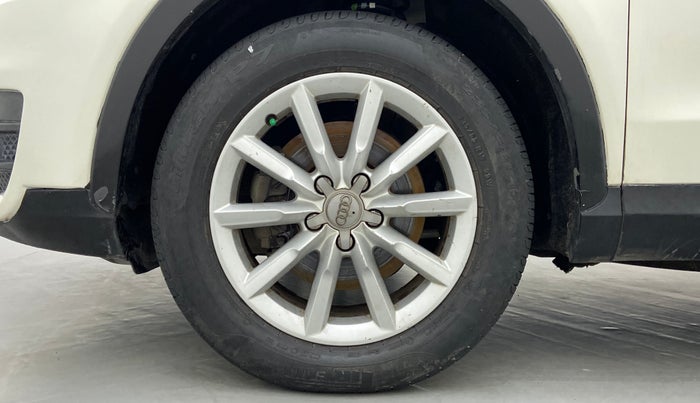 2013 Audi Q3 2.0 TDI QUATTRO, Diesel, Automatic, 90,296 km, Left Front Wheel