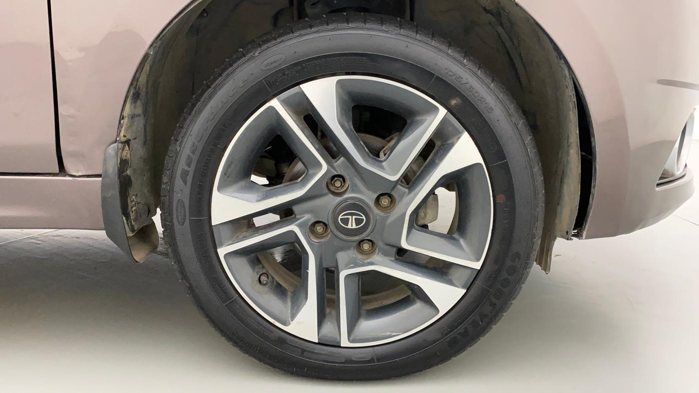 2018 Tata TIGOR XZA PETROL, Petrol, Automatic, 70,793 km, Right Front Wheel