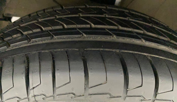 2019 Maruti Baleno ZETA PETROL 1.2, Petrol, Manual, 43,706 km, Left Front Tyre Tread