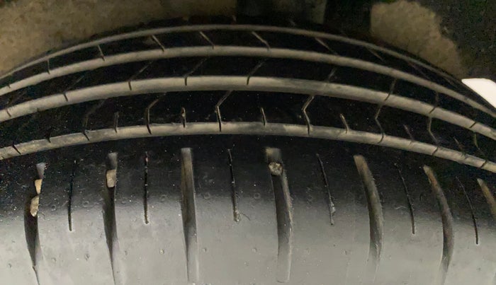 2019 Maruti Baleno ZETA PETROL 1.2, Petrol, Manual, 43,706 km, Left Rear Tyre Tread