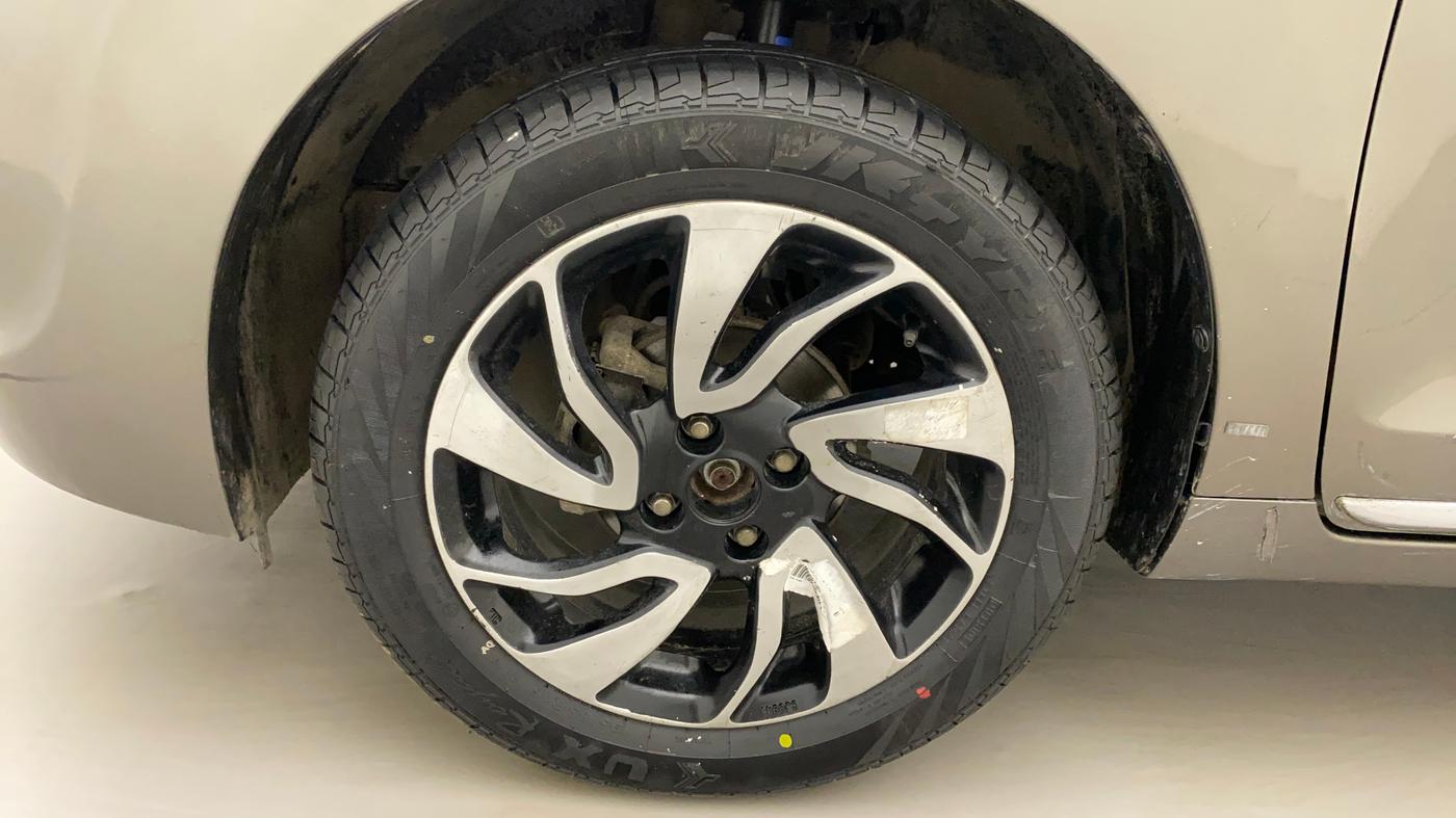 2019 Maruti Baleno ZETA PETROL 1.2, Petrol, Manual, 43,706 km, Left Front Wheel