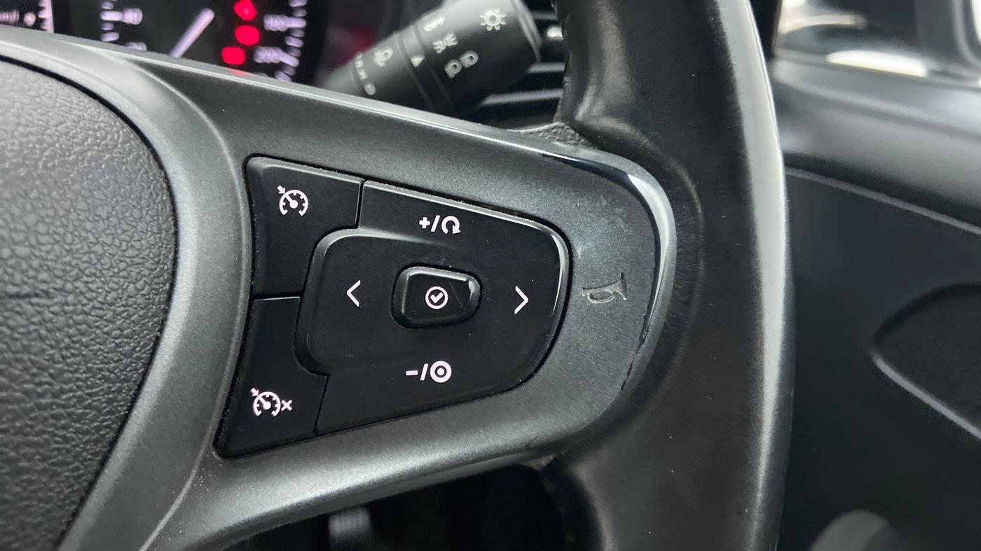 2022 Tata ALTROZ XZ PLUS DIESEL DARK EDITION, Diesel, Manual, 37,850 km, Adaptive Cruise Control