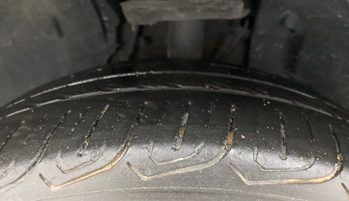 2022 Tata ALTROZ XZ PLUS DIESEL DARK EDITION, Diesel, Manual, 37,850 km, Left Front Tyre Tread