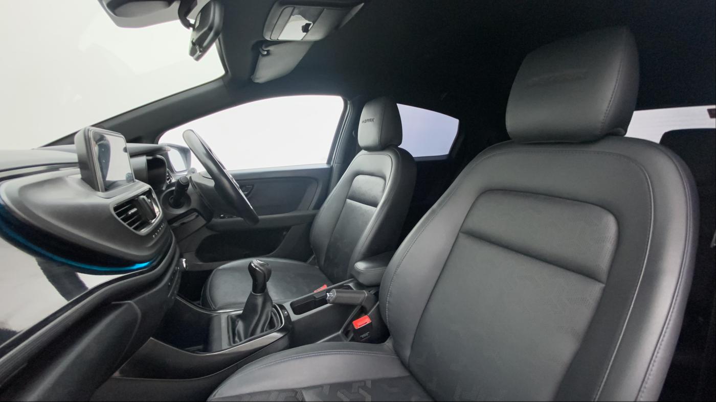 2022 Tata ALTROZ XZ PLUS DIESEL DARK EDITION, Diesel, Manual, 37,850 km, Right Side Front Door Cabin