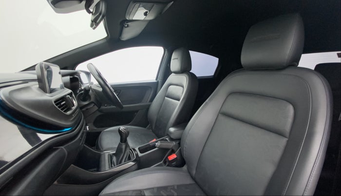 2022 Tata ALTROZ XZ PLUS DIESEL DARK EDITION, Diesel, Manual, 37,850 km, Right Side Front Door Cabin