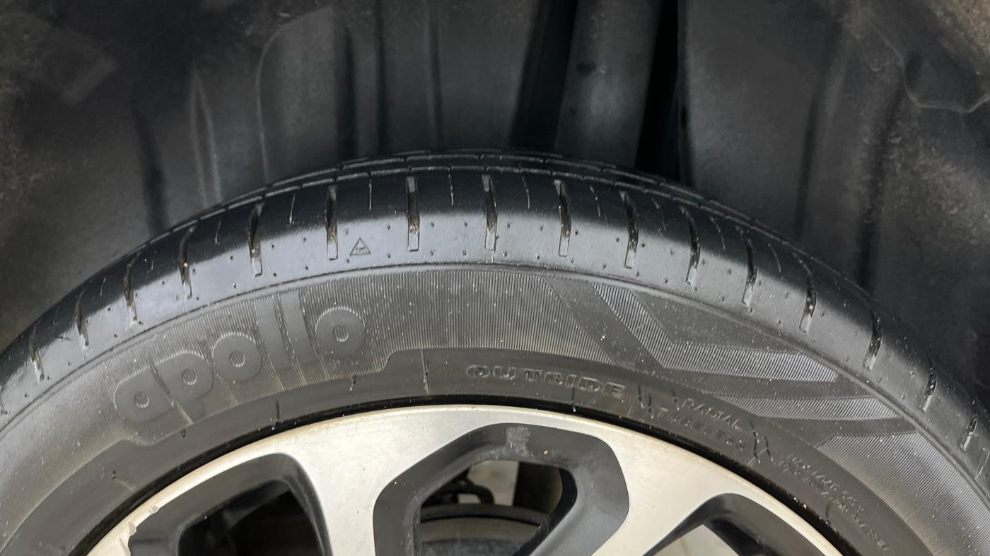 2023 Maruti Baleno ALPHA 1.2 AGS, Petrol, Automatic, 19,184 km, Left Rear Tyre Tread