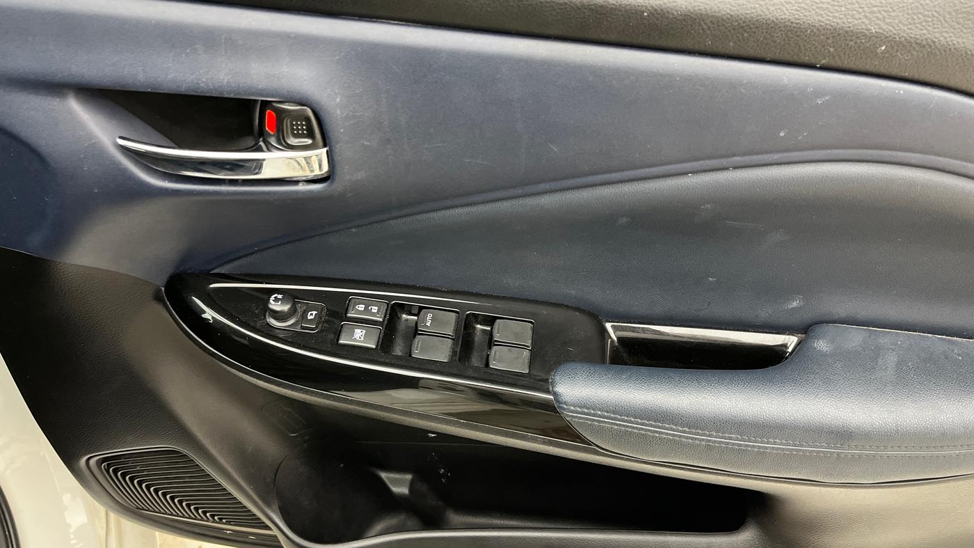 2023 Maruti Baleno ALPHA 1.2 AGS, Petrol, Automatic, 19,184 km, Driver Side Door Panels Control
