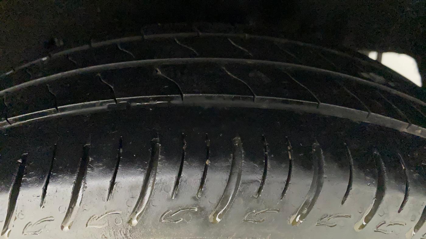 2020 Maruti Baleno DELTA PETROL 1.2, Petrol, Manual, 52,747 km, Left Rear Tyre Tread