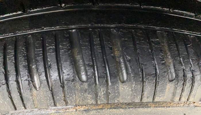 2017 Hyundai Grand i10 ERA 1.2 KAPPA VTVT, Petrol, Manual, 68,596 km, Left Front Tyre Tread