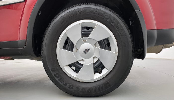 2019 Mahindra XUV500 W7 AT, Diesel, Automatic, 26,780 km, Left Rear Wheel