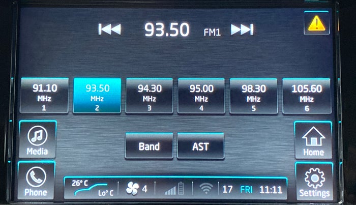 2019 Mahindra XUV500 W7 AT, Diesel, Automatic, 26,780 km, Infotainment System