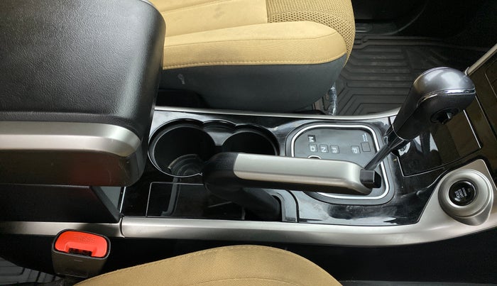 2019 Mahindra XUV500 W7 AT, Diesel, Automatic, 26,780 km, Gear Lever