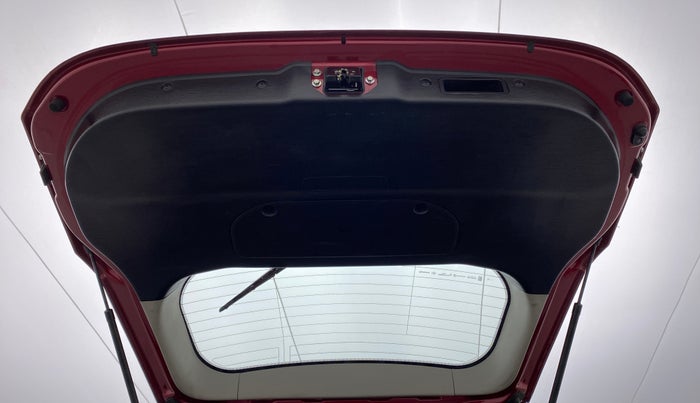 2019 Mahindra XUV500 W7 AT, Diesel, Automatic, 26,780 km, Boot Door Open