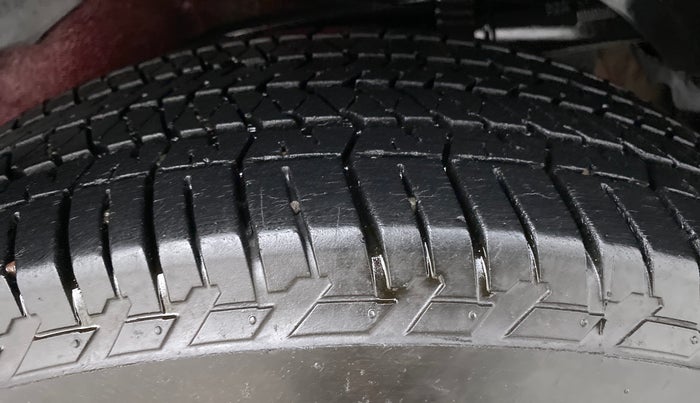 2019 Mahindra XUV500 W7 AT, Diesel, Automatic, 26,780 km, Left Rear Tyre Tread