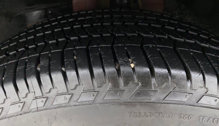 2019 Mahindra XUV500 W7 AT, Diesel, Automatic, 26,780 km, Left Front Tyre Tread