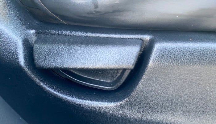 2021 Hyundai NEW SANTRO ERA EXECUTIVE, Petrol, Manual, 81,854 km, Driver Side Adjustment Panel