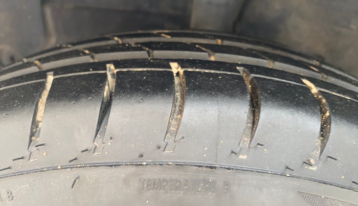 2021 Hyundai NEW SANTRO ERA EXECUTIVE, Petrol, Manual, 81,854 km, Left Front Tyre Tread