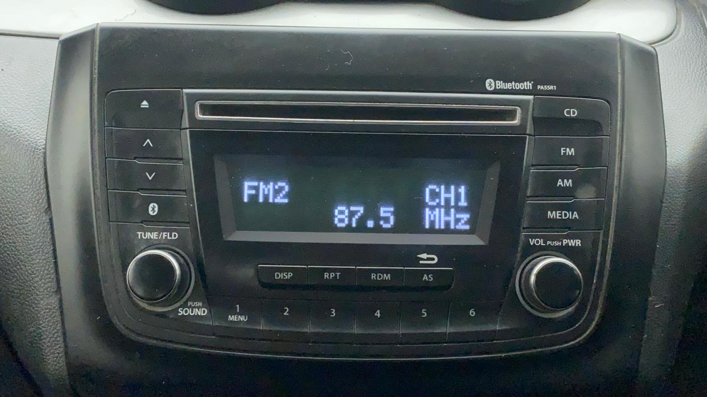 2018 Maruti Swift ZXI, Petrol, Manual, 29,725 km, Infotainment System