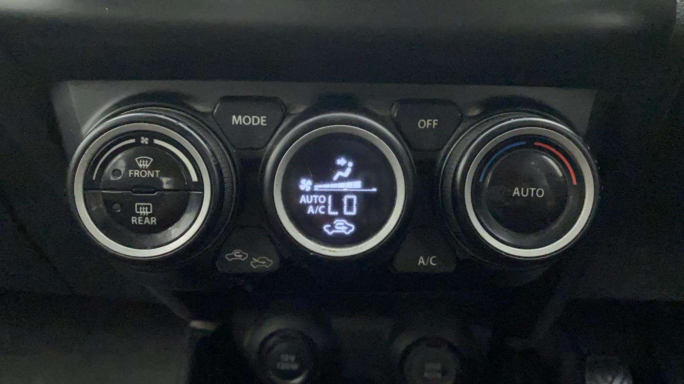 2018 Maruti Swift ZXI, Petrol, Manual, 29,725 km, Automatic Climate Control