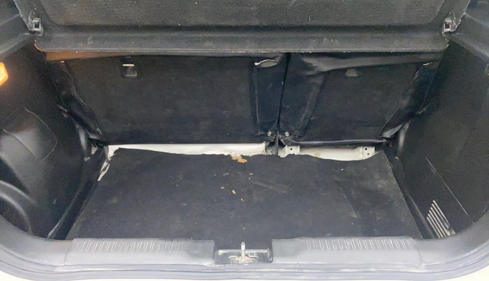 2018 Maruti Swift ZXI, Petrol, Manual, 29,725 km, Boot Inside