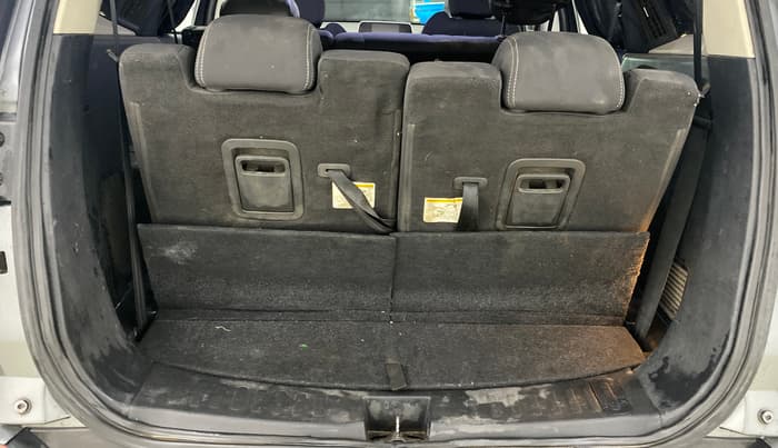 2021 Tata Safari XT, Diesel, Manual, 1,05,219 km, Boot Inside