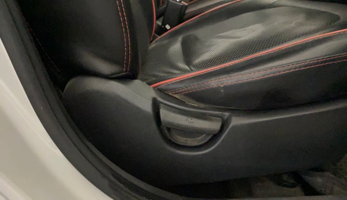 2015 Hyundai Grand i10 SPORTZ 1.2 KAPPA VTVT, Petrol, Manual, 54,915 km, Driver Side Adjustment Panel