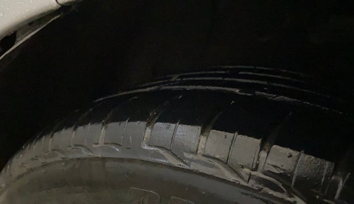 2015 Hyundai Grand i10 SPORTZ 1.2 KAPPA VTVT, Petrol, Manual, 54,915 km, Left Front Tyre Tread