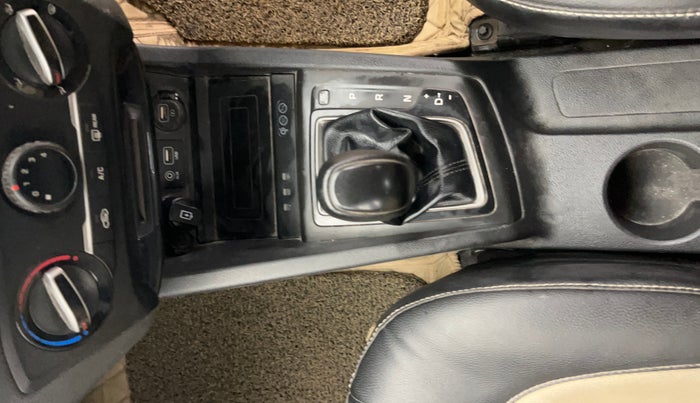 2019 Hyundai Elite i20 SPORTZ PLUS  1.2 CVT, Petrol, Automatic, 56,417 km, Gear Lever