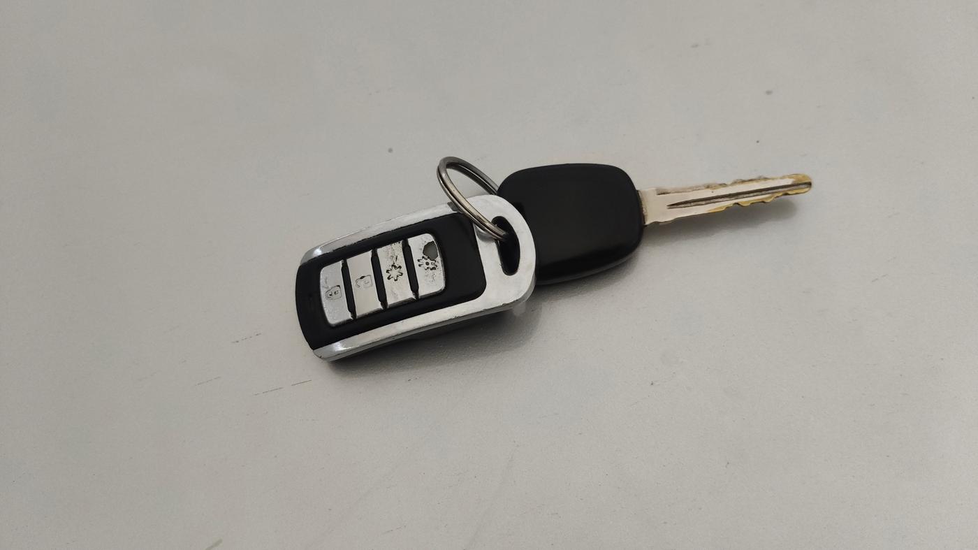 2018 Maruti Alto 800 LXI, Petrol, Manual, 77,073 km, Key Close Up