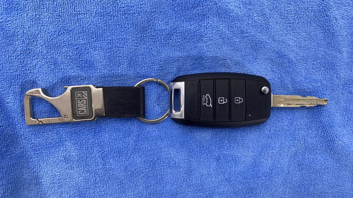 2022 KIA CARENS PRESTIGE 1.5G MT 7STR, Petrol, Manual, 4,162 km, Key Close Up