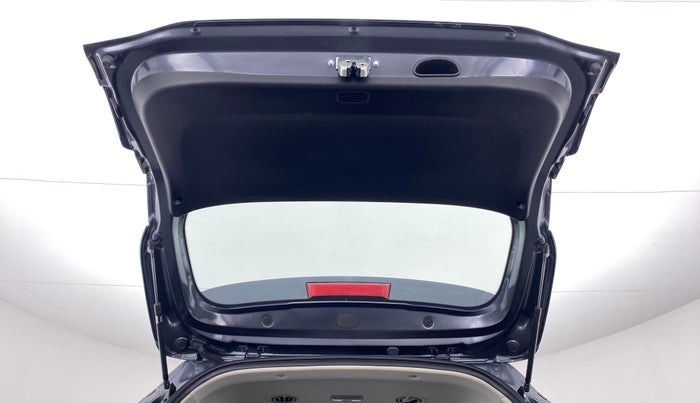 2022 KIA CARENS PRESTIGE 1.5G MT 7STR, Petrol, Manual, 4,162 km, Boot Door Open