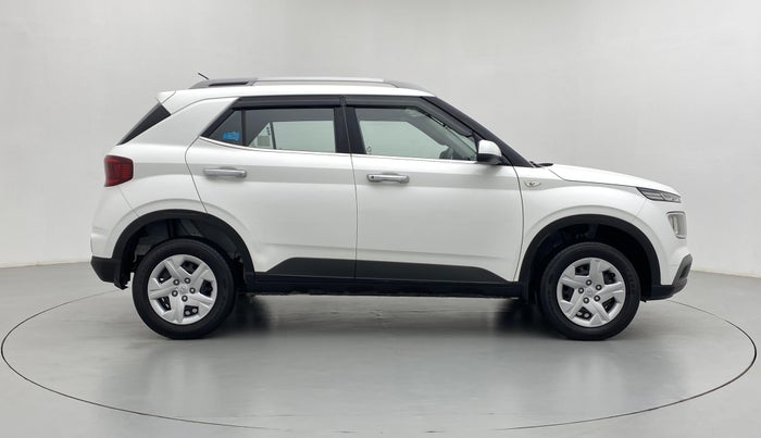 2020 Hyundai VENUE S MT 1.2 KAPPA, Petrol, Manual, 1,862 km, Right Side